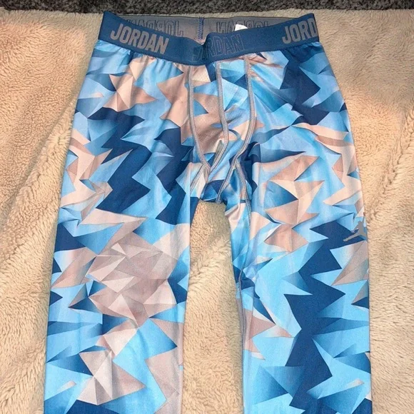 Jordan Dri-fit Tights, Youth Large - Picture 2 of 5